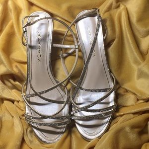 Strap wedges with false diamond embellishments